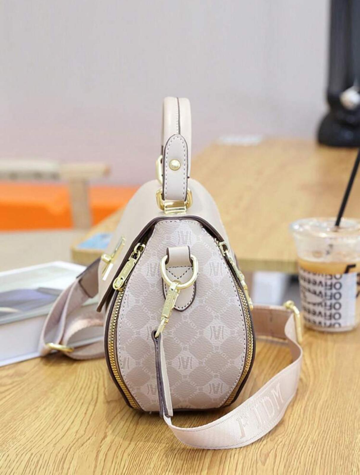 Vintage Letter Print Satchel Bag, Classic Colorblock Shoulder Handbag, Synthetic with Feature, Adjustable Strap, Zipper Closure, Polyester Lining, Edge Paint Detail, Occasion-Ready.